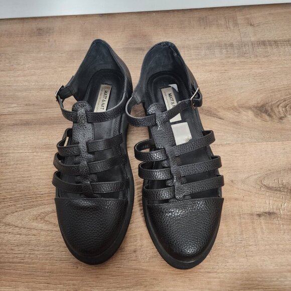 Mat & Nat Oriane Vegan Leather Platform Sandal Black Fisherman Closed Toe - Picture 2 of 7